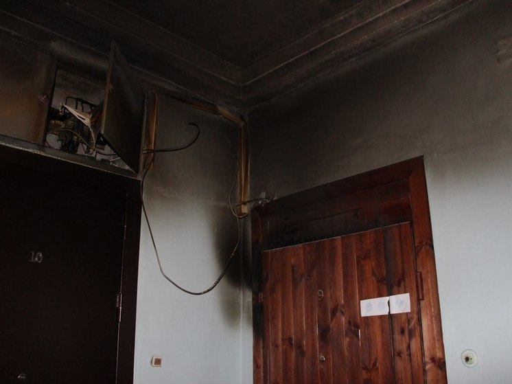   В  СНТ «Металлург-1» под Бокситогорском горел дом с пристройкой на 35 «квадратах»