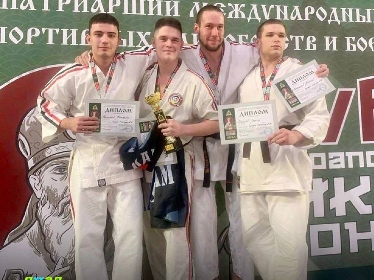 В Патриарших международных соревнованиях борцы с Ямала заняли 5 призовых мест
