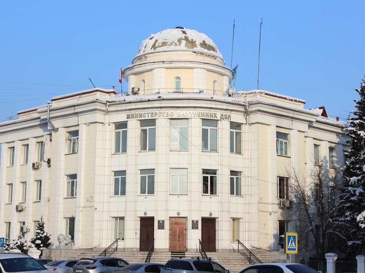 В Туве преподаватель взял в кредит 5 млн рублей для мошенников