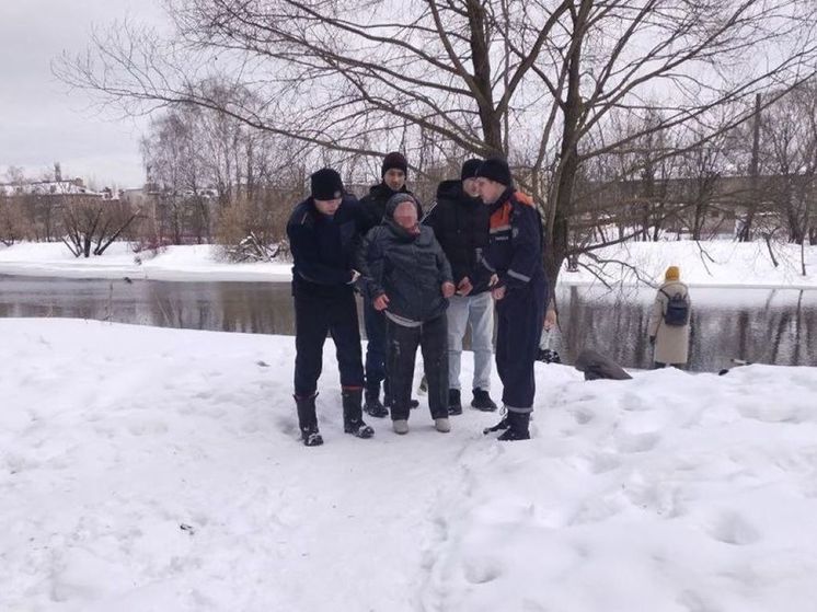 Женщина провалилась под лед Клязьмы в подмосковном Ногинске