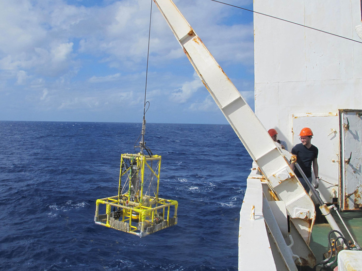 Antarctic waters fill all basins east of the United States and cool the Gulf Stream