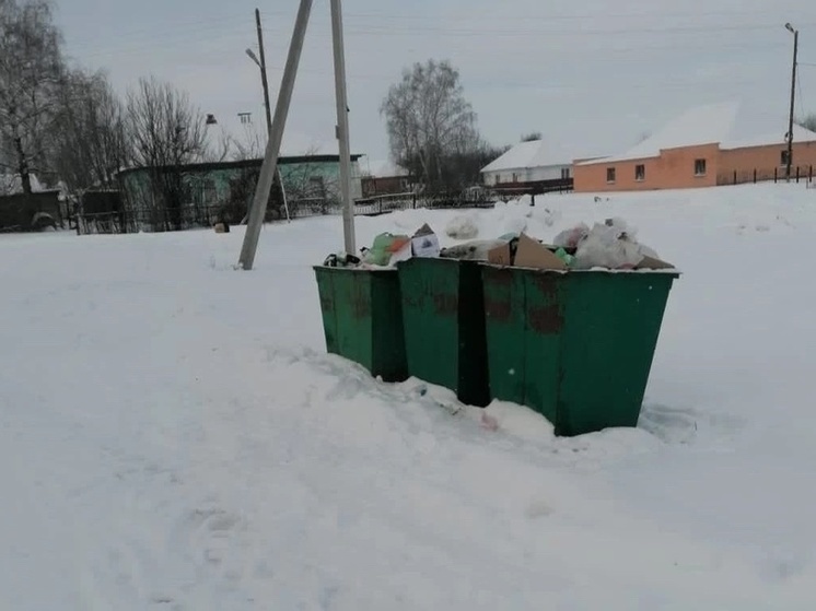 Жителям Тербунского района вернули 120 тысяч рублей за вывоз мусора