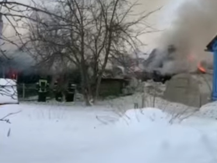 Ярославец попал в больницу с ожогами из-за пожара в своем доме