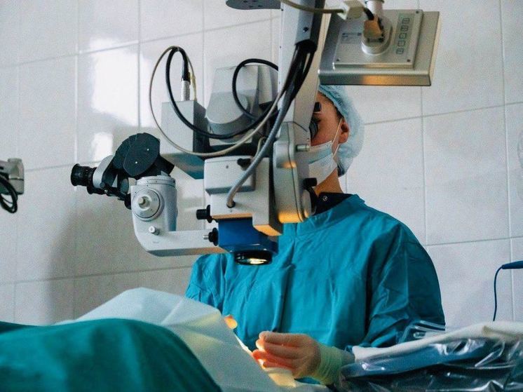 Врачи МОНИКИ спасли зрение пожилому обездвиженному пациенту