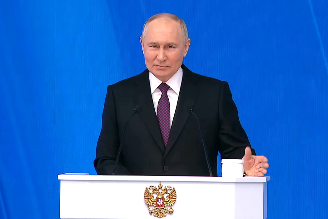 Putin’s emotions and facial expressions: photo of the president during the Address to the Federal Assembly