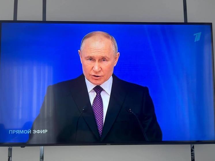 Путин призвал продолжать поддержку участников СВО и их семей