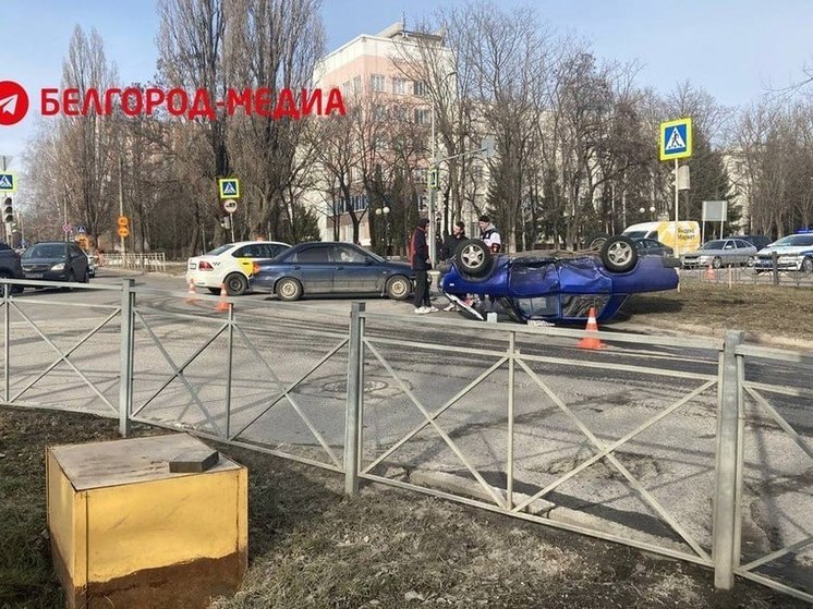 Около БелГУ в Белгороде произошло ДТП