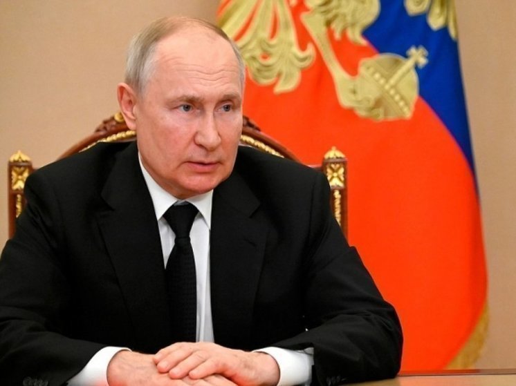 Президент России заявил о запуске третьего этапа развития БАМа и Транссиба