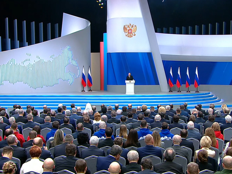 Президент объявил о запуске кадровой программы для ветеранов СВО