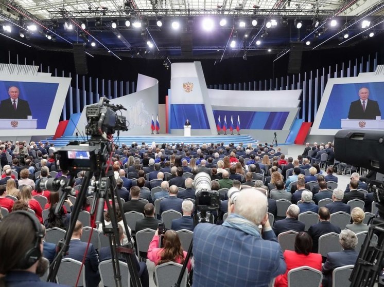 Президент России анонсировал старт новой кадровой программы «Время героев» для участников СВО