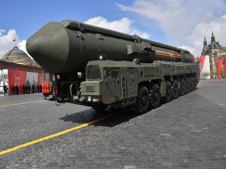 Генерал США Коттон: Россия улучшает позиции по ядерному превосходству над Америкой