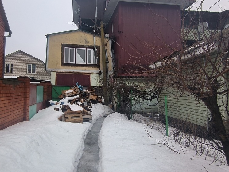 Уголовное дело возбудят в Воронеже из-за заблокированного самостроем пенсионера