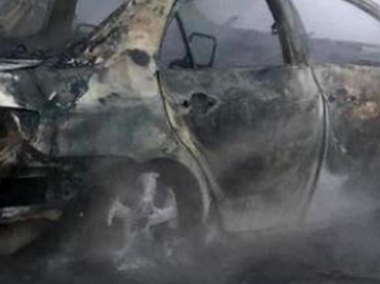 В брянском Новозыбкове ночью сгорела машина