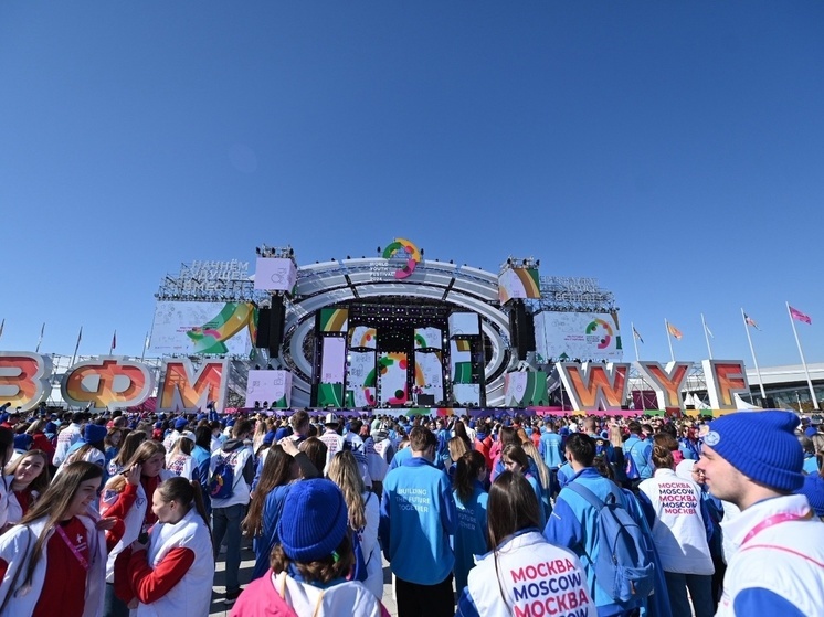 Волонтёрский корпус Всемирного фестиваля молодёжи начал работать в «Сириусе»