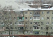 Взрыв и пожар произошел в пятницу днем в жилом доме в подмосковном Серпухове