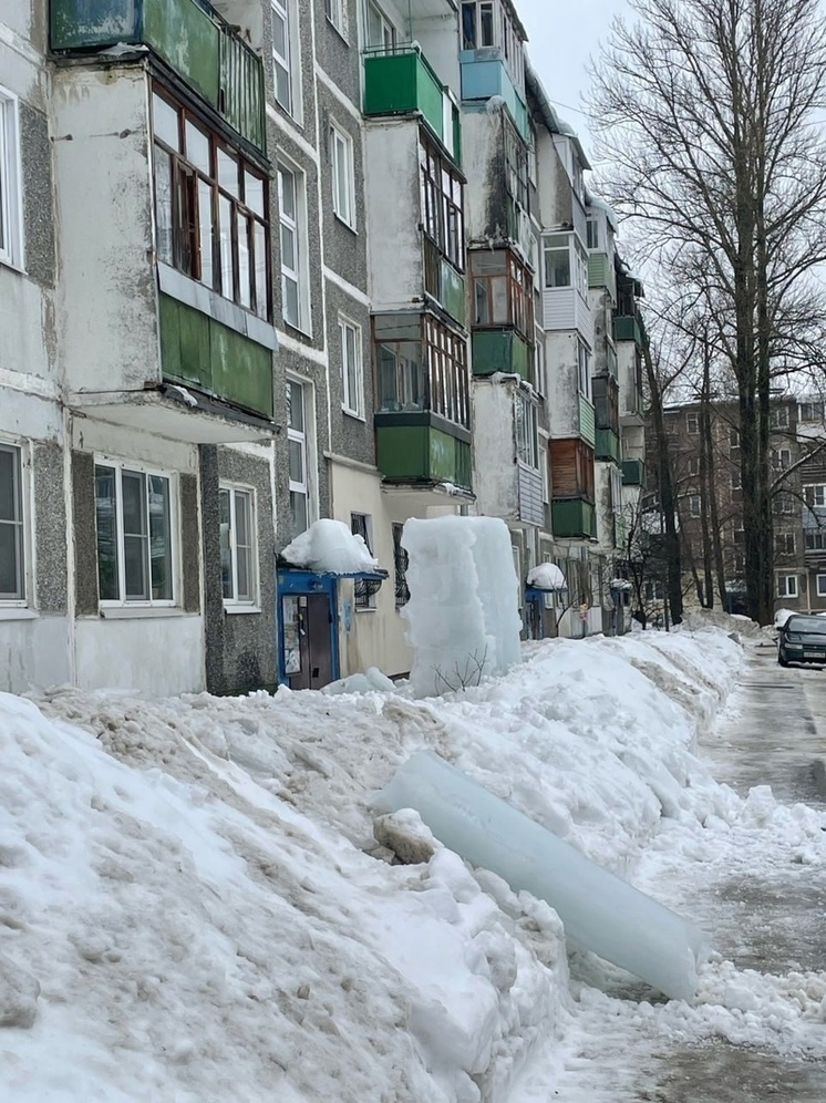 В Ярославской области начата проверка по факту падения льдины на жительницу Углича
