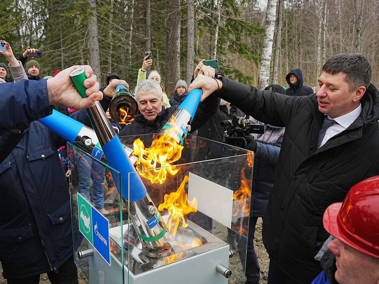 Артур Парфенчиков дал старт подаче газа в Университетском городке Петрозаводска