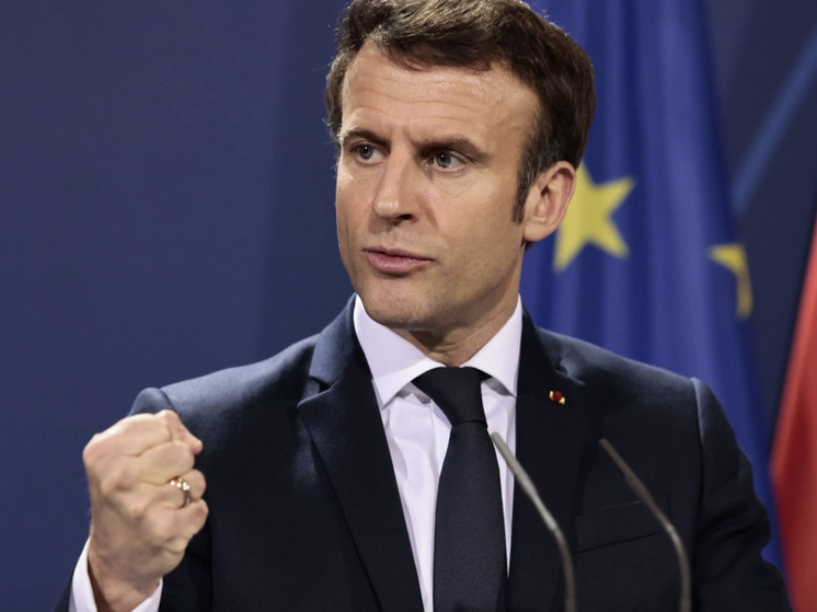 Почему французский президент резко ужесточил свою позицию