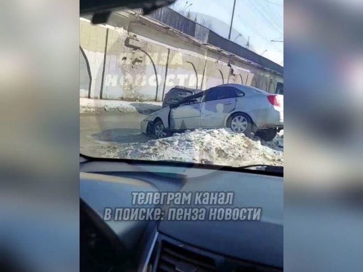 В Пензе на проспекте Победы произошло жесткое ДТП