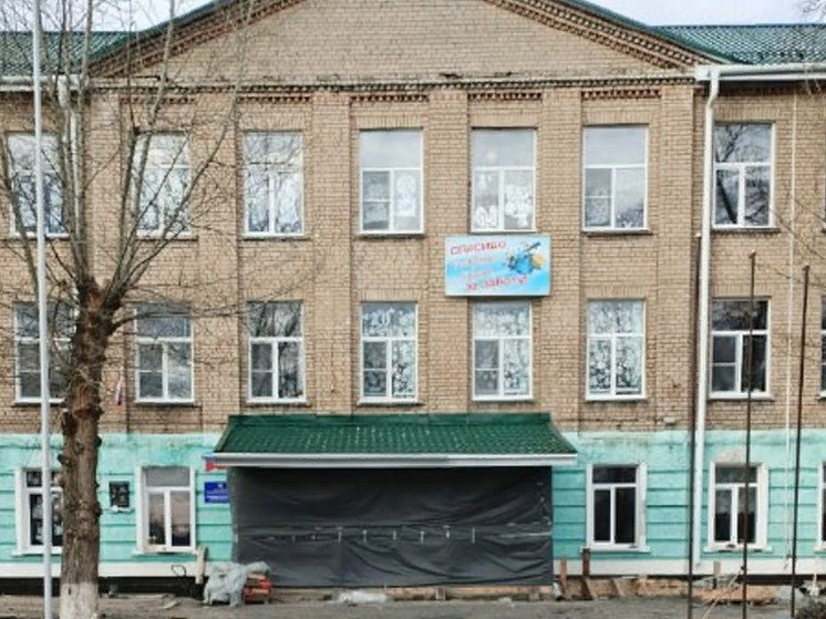 Минстрой Хакасии готовится заключить контракт с подрядчиками на восстановление школ ЛНР
