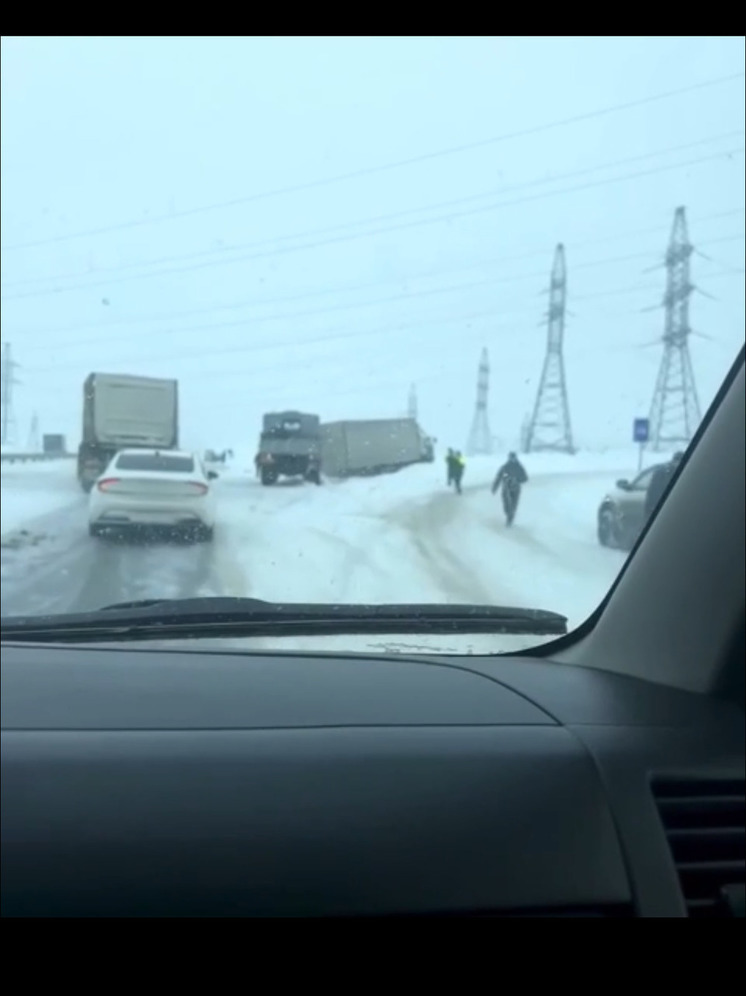 Массовое ДТП произошло на кузбасской трассе