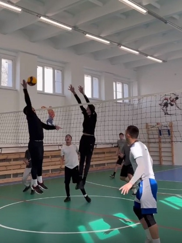 В райцентре Калмыкии стартовал волейбольный турнир