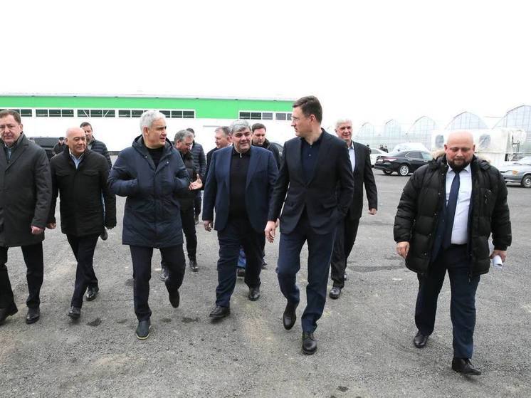 Александр Новак посетил в КБР крупнейший на Северном Кавказе тепличный комплекс