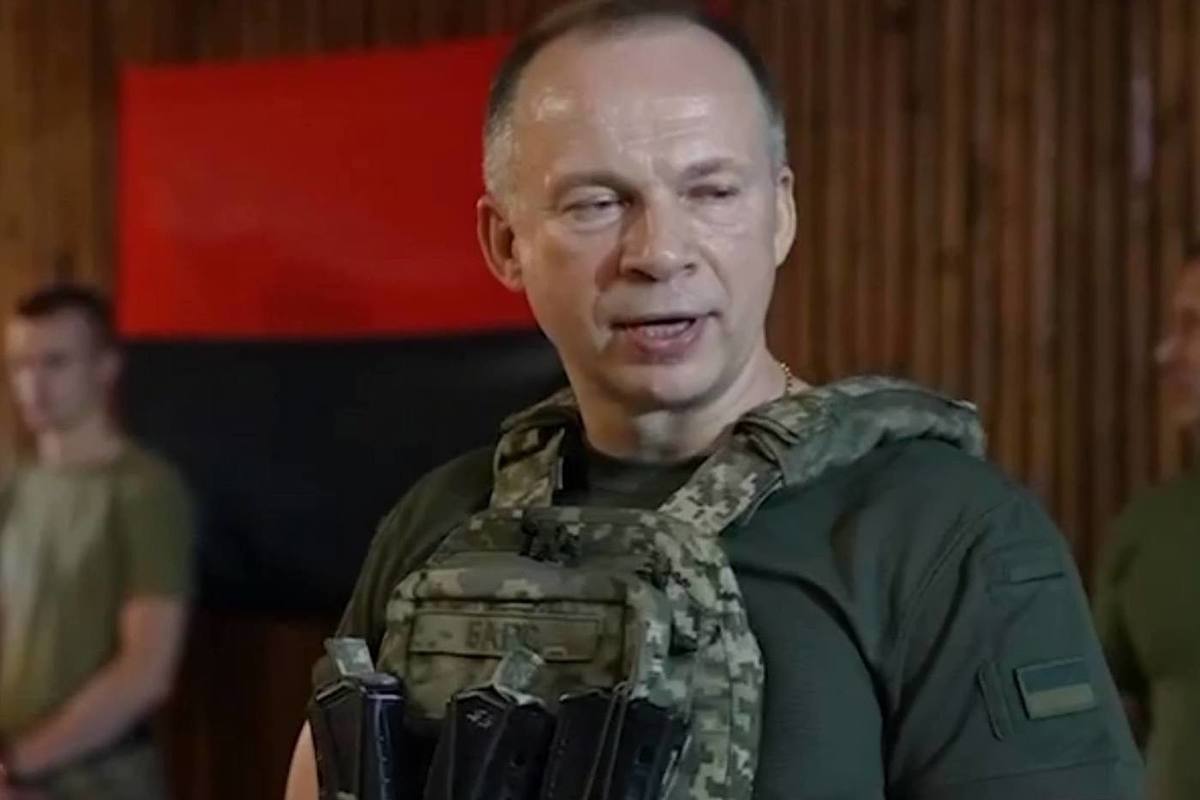 Сырский получил quot;карт-бланшquot; на любые кадровые перестановки в армии - Зеленский 