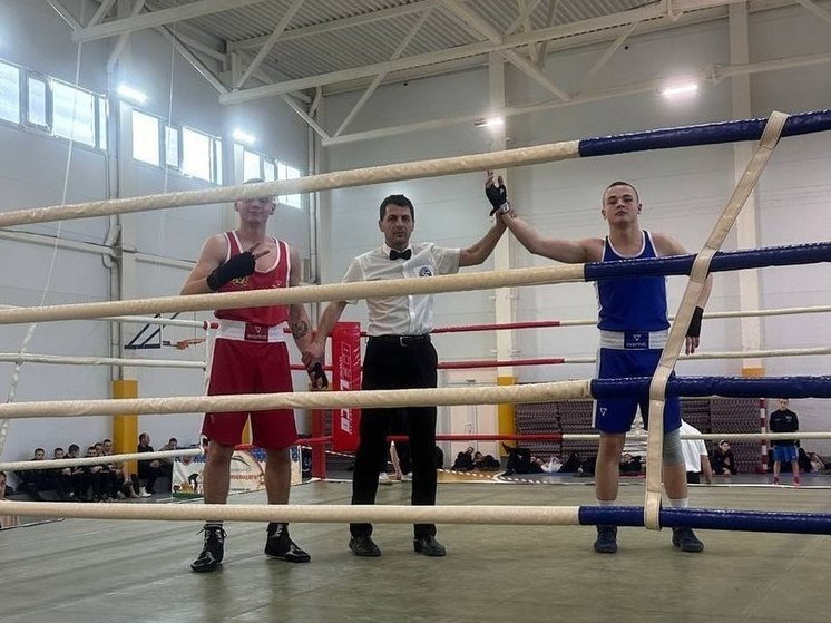 Студент Генического строительного колледжа стал чемпионом Новороссии по боксу