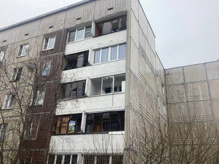 Число пострадавших после падения БПЛА на Пискаревском проспекте выросло до 8 человек