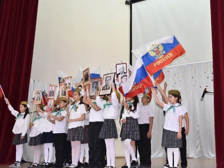 Гимназисты Калмыкии показали себя в конкурсе инсценированной песни