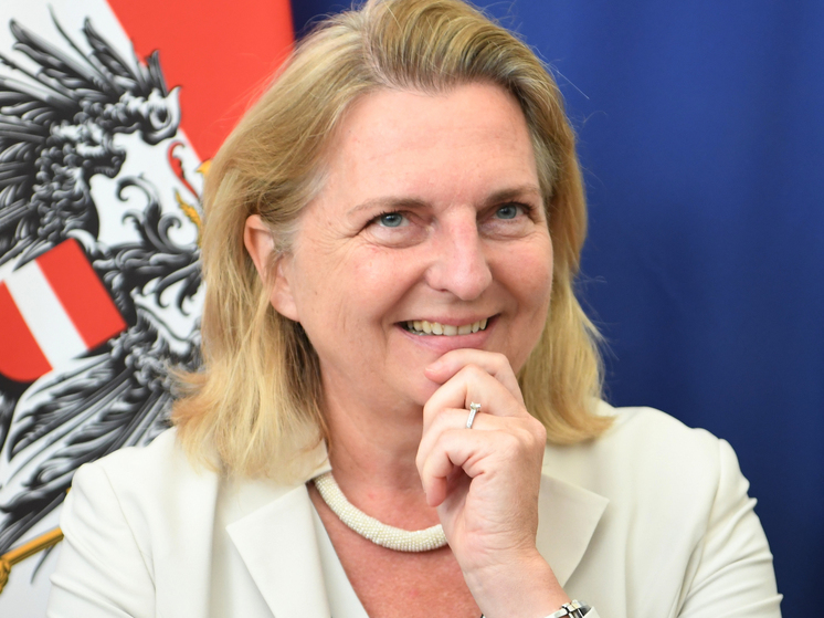Kneissl: The West has already sent troops to Ukraine