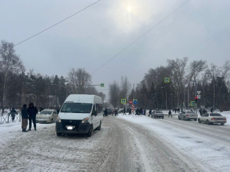 В Новосибирске водитель ГАЗели совершил наезд на пешехода