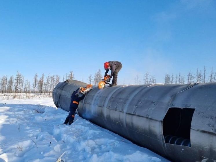 Спасатели начали вывозить фрагменты ракеты-носителя «Союза-2» в Якутии