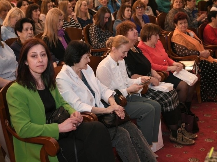 «Гордимся активностью женского движения»: большой форум женщин прошел в Карелии