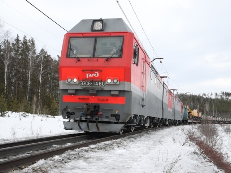 Погрузка на СвЖД составила почти 11 миллионов тонн