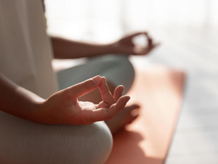 «Концентрация и дыхание»: психолог назвала главные правила медитации