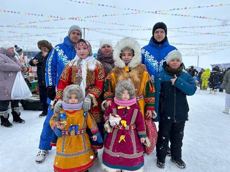 Культура северян и олени впечатлили гостей из Волновахи на Дне оленевода в Тарко-Сале