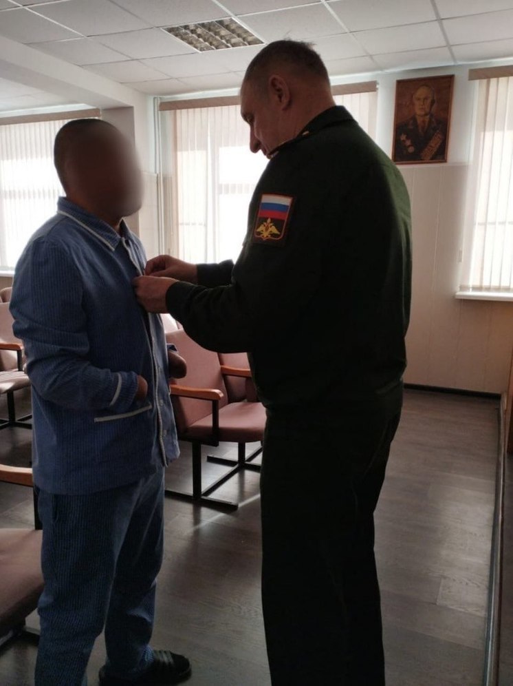 Бойца из Бурятии, потерявшего зрение и обе руки, наградили Орденом Мужества