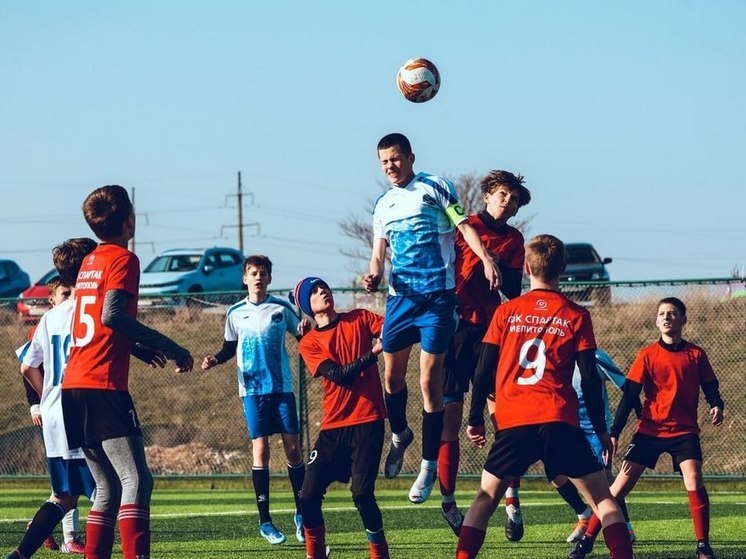 Запорожские футболисты приняли участие в чемпионате «Содружество»