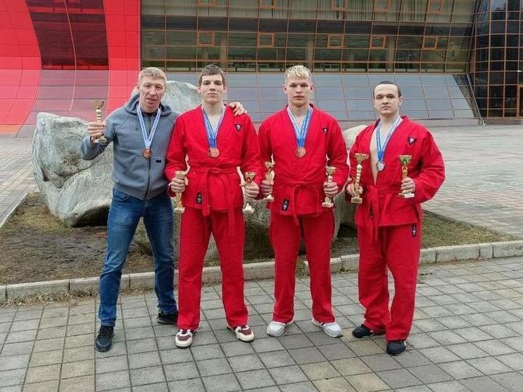 Борцы из Калужской области привезли 9 медалей с первенства России