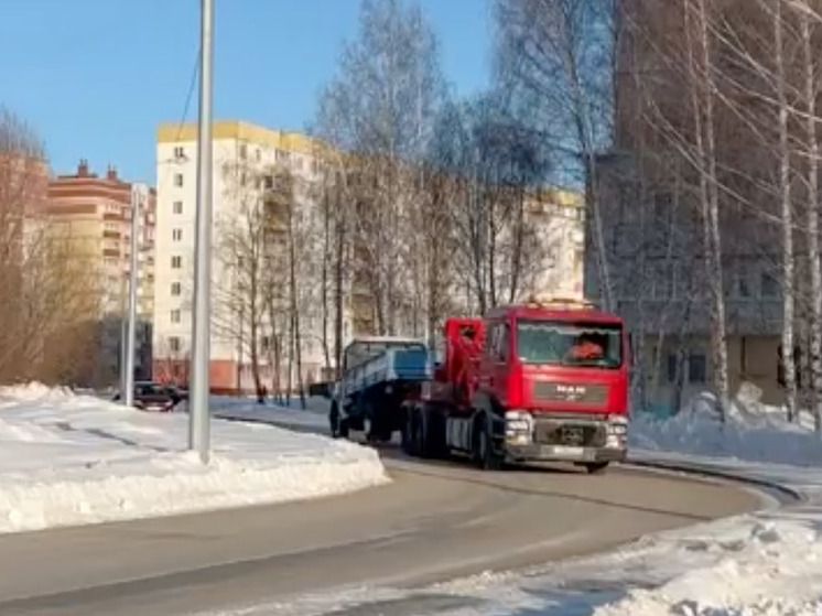 В Тобольске активно избавляются от брошенных машин