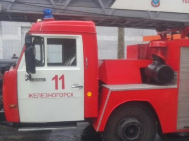 Из многоэтажки на улице Мира в Железногорске эвакуировали 7 человек из-за пожара