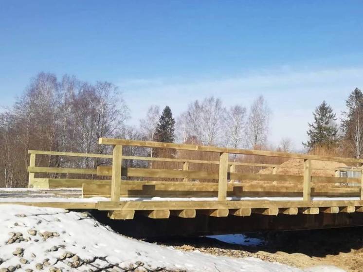 Деревянный мост через реку Паненка восстановлен в Кирилловском округе