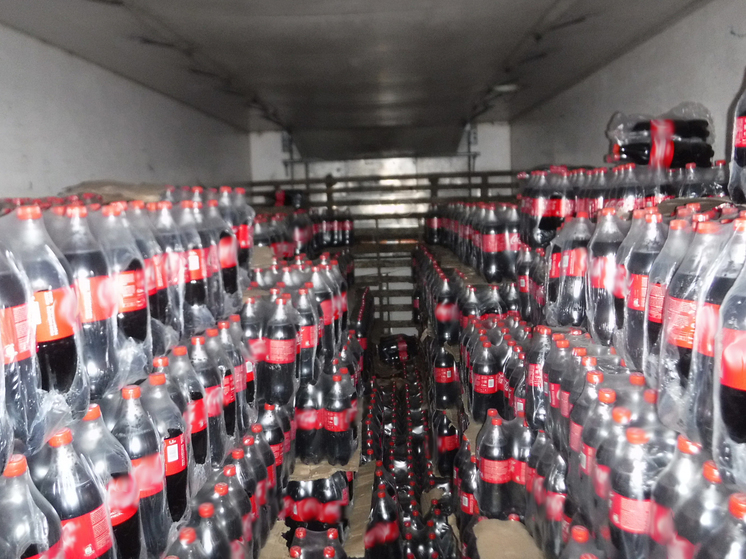 В Алтайский край из Киргизии пытались завезти немаркированную «Кока-колу»