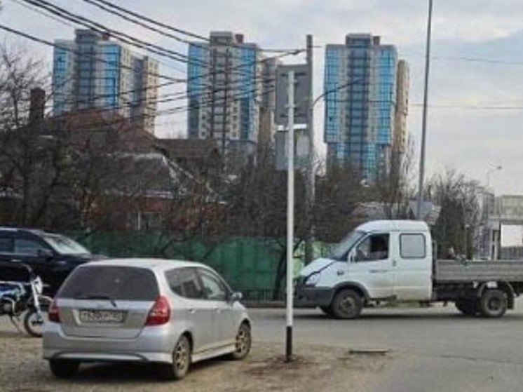 В Краснодаре при столкновении мотобайка и «Газели» пострадал несовершеннолетний водитель