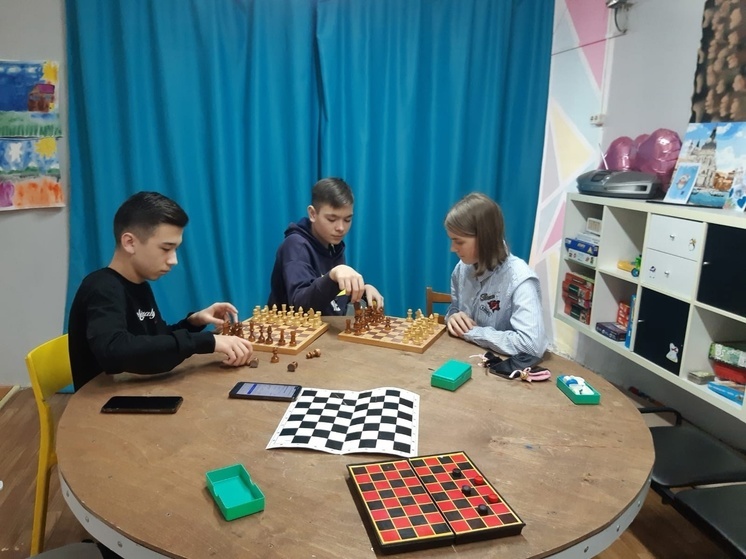 В Серпухове состоялся турнир по шашкам и шахматам «Здравствуй, весна»