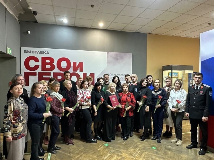 Краснодарский депутат Андрей Арендаренко поздравил жен и матерей участников СВО с наступающим 8 марта