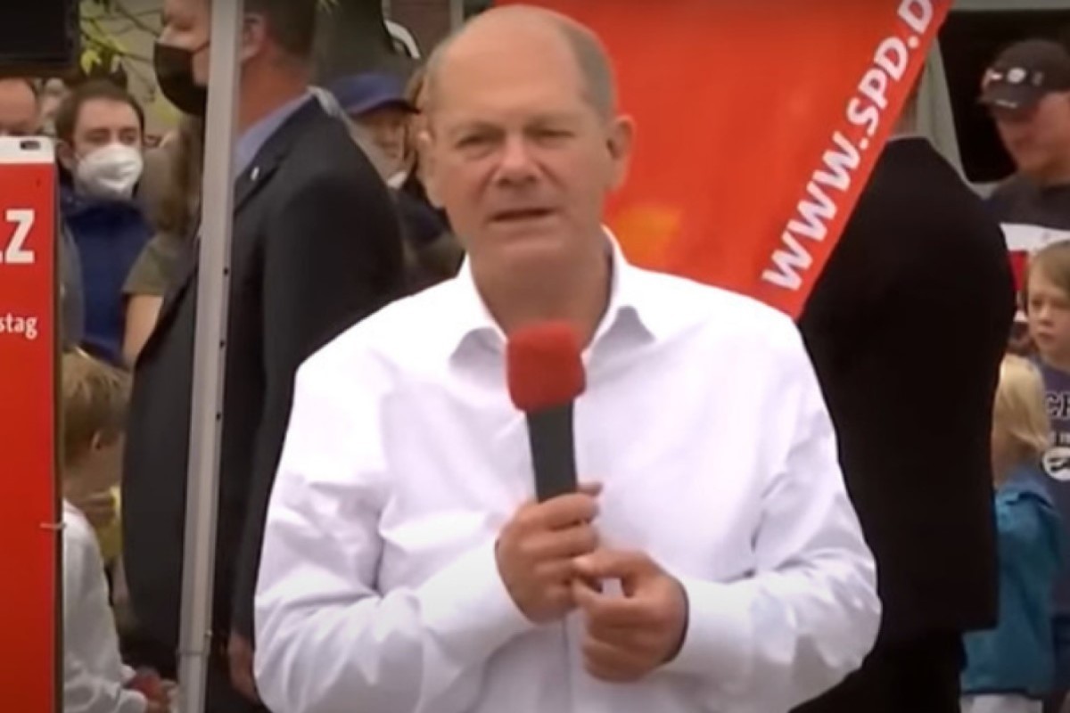 Szijjarto welcomed Scholz's decision not to send missiles to Ukraine