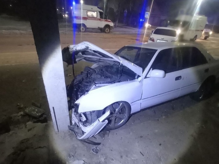 В Улан-Удэ молодой водитель испортил девушкам наступающий праздник